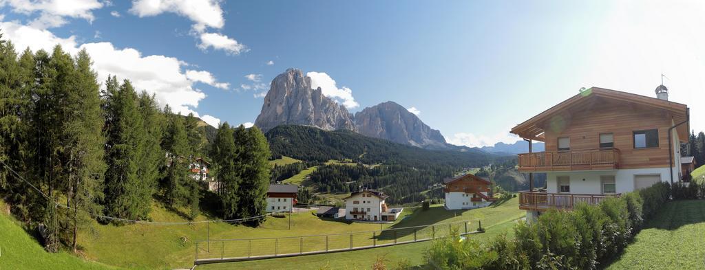 Apartments La Mana Santa Cristina Val Gardena Luaran gambar