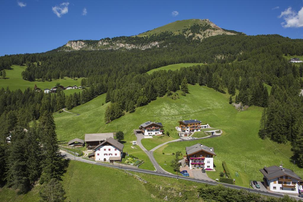 Apartments La Mana Santa Cristina Val Gardena Luaran gambar