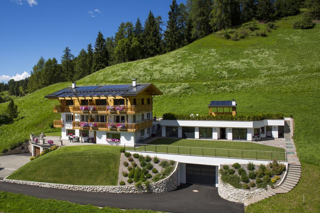 Apartments La Mana Santa Cristina Val Gardena Luaran gambar